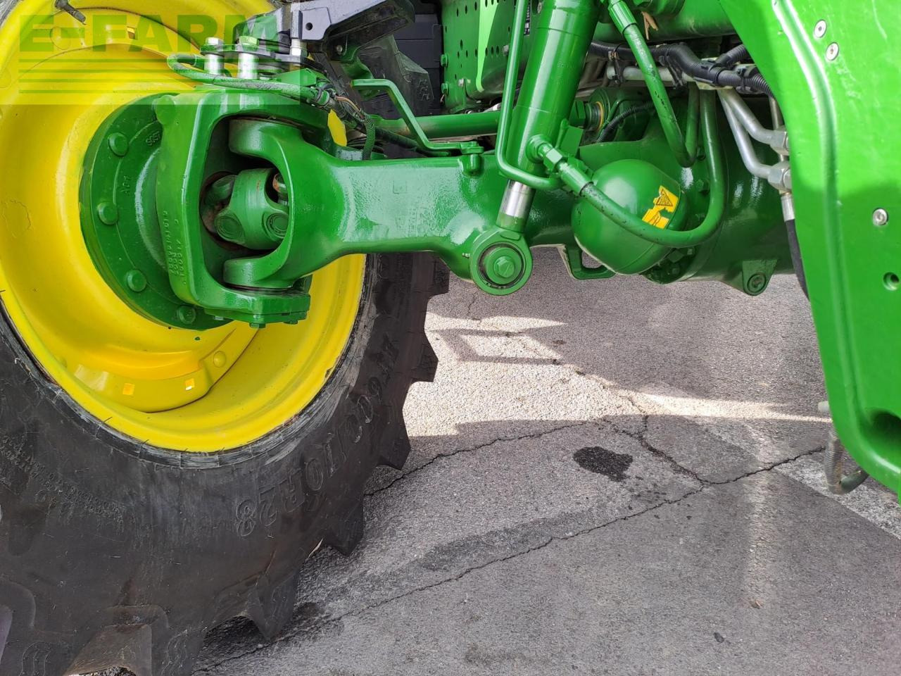 Traktör John Deere 6250R: fotoğraf 18