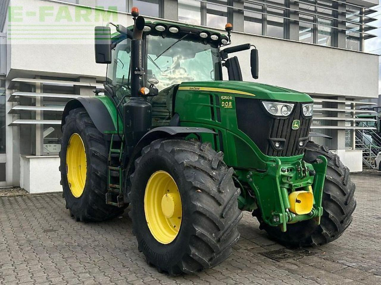 John Deere 6250r - Traktör: fotoğraf 3 John Deere 6250r - Traktör: fotoğraf 3