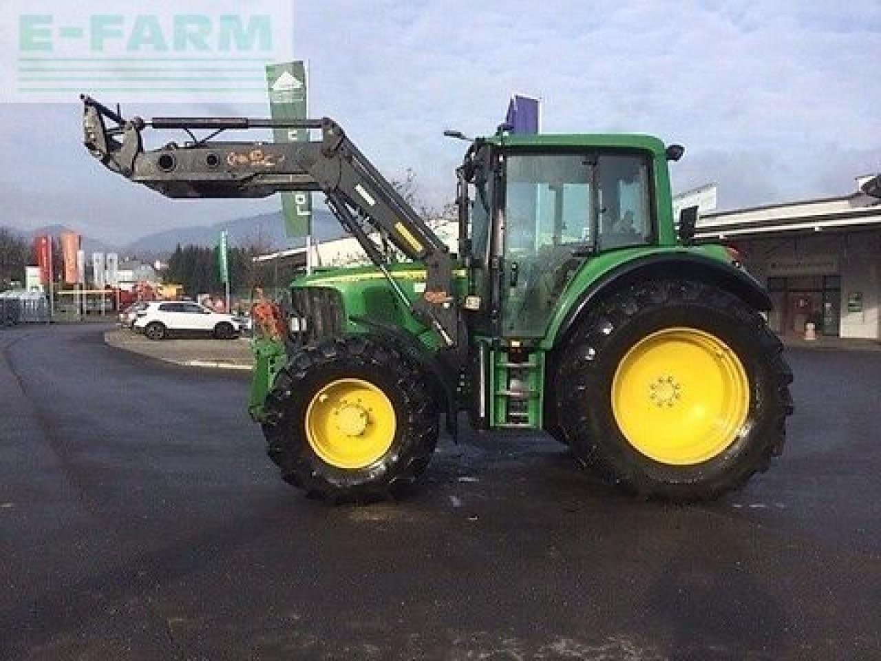 John Deere 6320 premium - Traktör: fotoğraf 1 John Deere 6320 premium - Traktör: fotoğraf 1