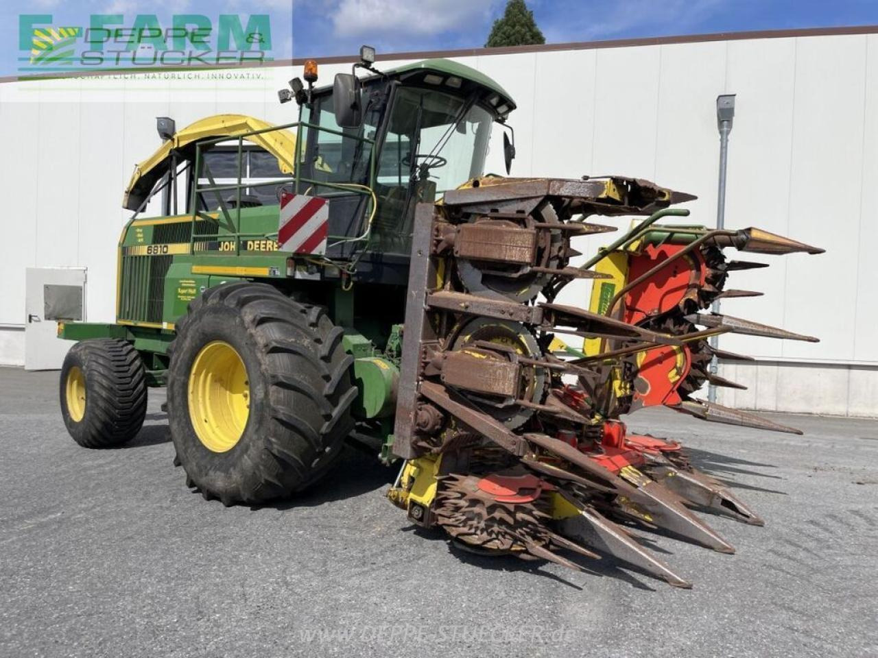 John Deere 6810 mit gebiss - Silaj makinesi: fotoğraf 3 John Deere 6810 mit gebiss - Silaj makinesi: fotoğraf 3