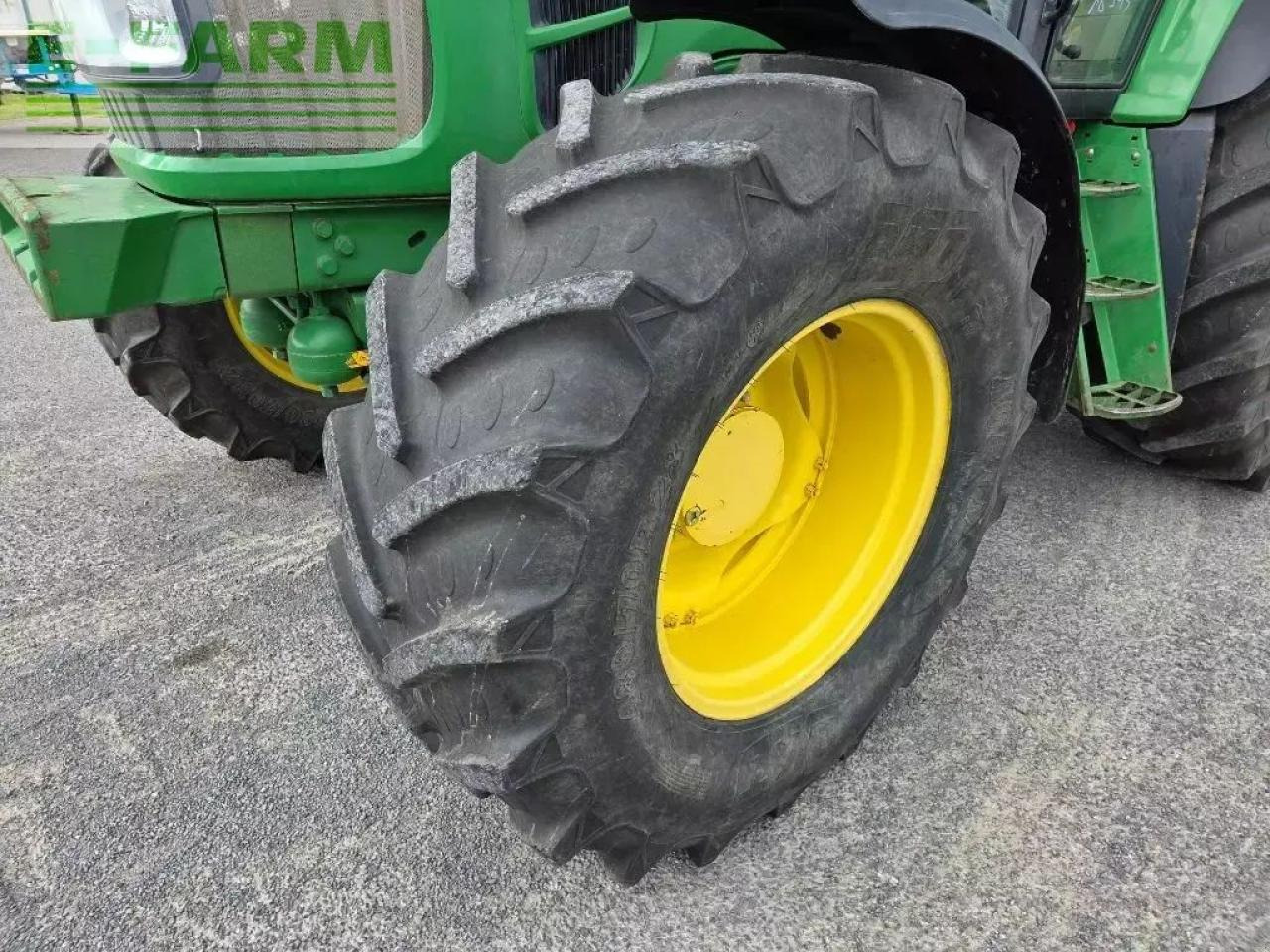 John Deere 6830 premium - Traktör: fotoğraf 5 John Deere 6830 premium - Traktör: fotoğraf 5