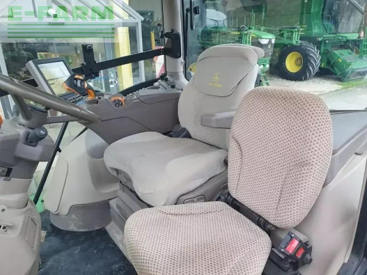 John Deere 6r 250 - Traktör: fotoğraf 5 John Deere 6r 250 - Traktör: fotoğraf 5