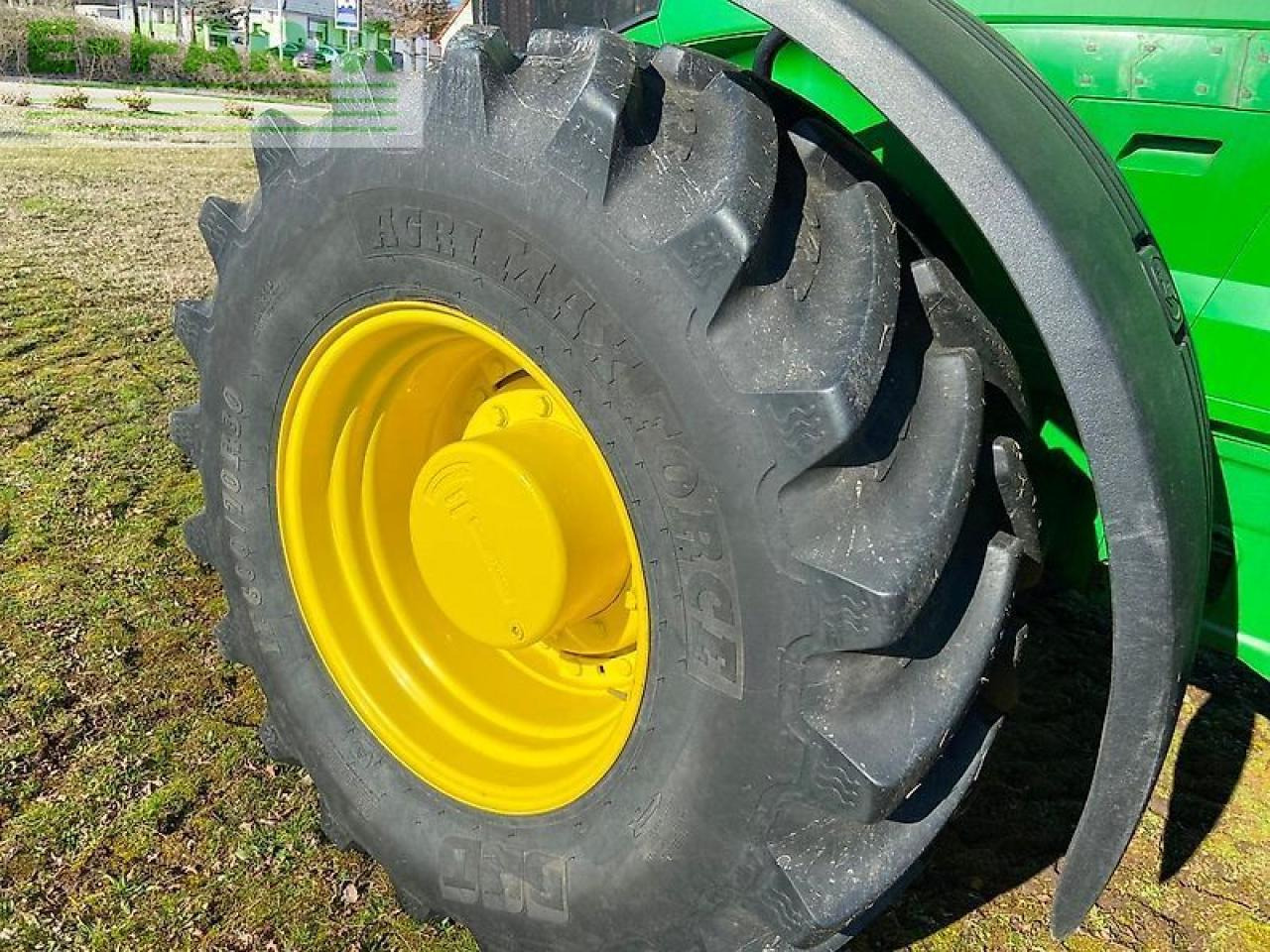 Traktör John Deere 7230r: fotoğraf 16