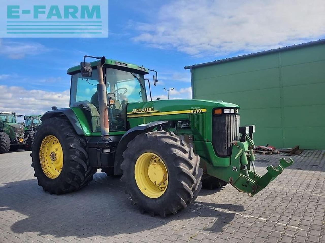 John Deere 8310 - Traktör: fotoğraf 1 John Deere 8310 - Traktör: fotoğraf 1