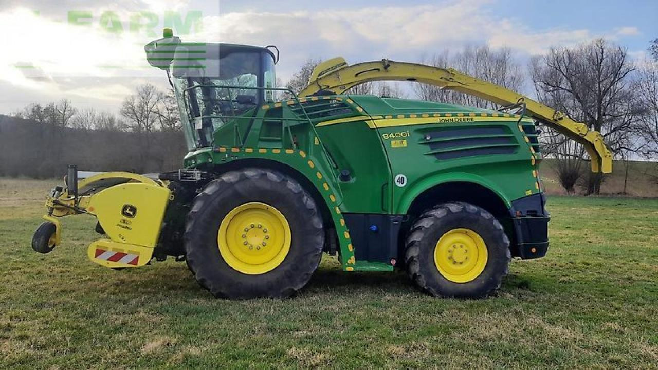 John Deere 8400 - Silaj makinesi: fotoğraf 3 John Deere 8400 - Silaj makinesi: fotoğraf 3
