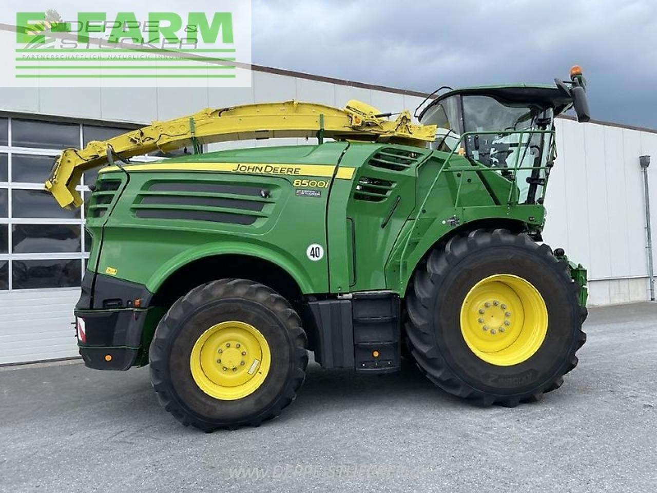 John Deere 8500i - Silaj makinesi: fotoğraf 4 John Deere 8500i - Silaj makinesi: fotoğraf 4