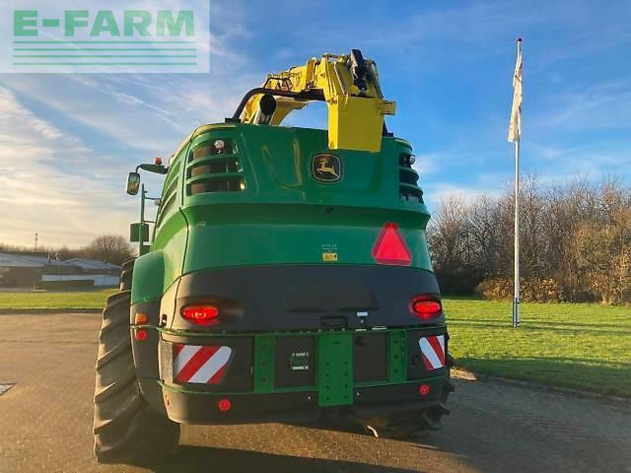 John Deere 8600i - Silaj makinesi: fotoğraf 4 John Deere 8600i - Silaj makinesi: fotoğraf 4