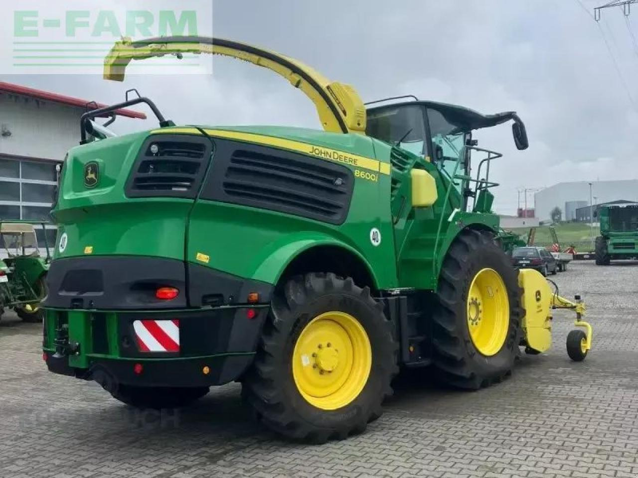 John Deere 8600i - Silaj makinesi: fotoğraf 5 John Deere 8600i - Silaj makinesi: fotoğraf 5