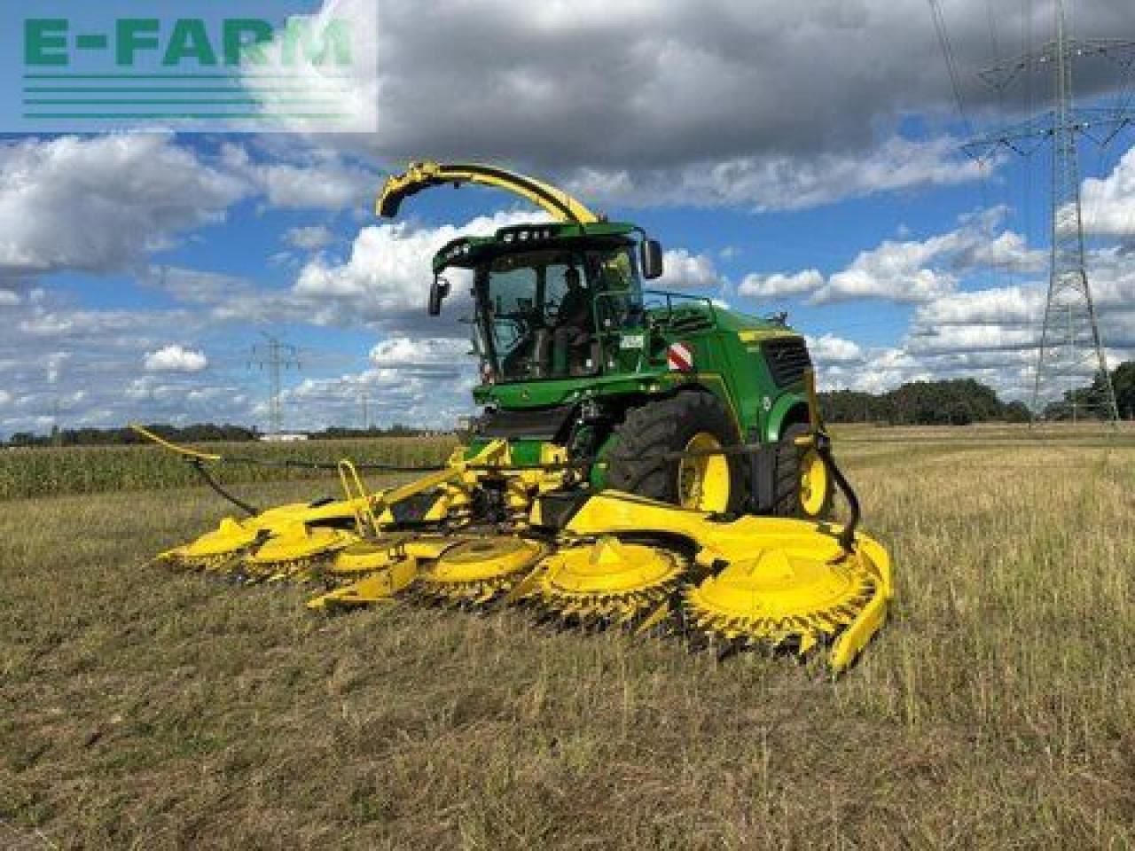 John Deere 9500i - Silaj makinesi: fotoğraf 5 John Deere 9500i - Silaj makinesi: fotoğraf 5