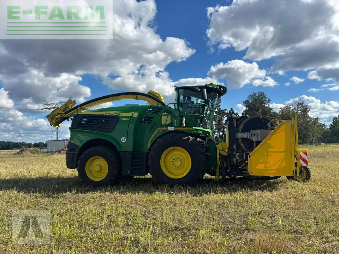 John Deere 9500i - Silaj makinesi: fotoğraf 3 John Deere 9500i - Silaj makinesi: fotoğraf 3
