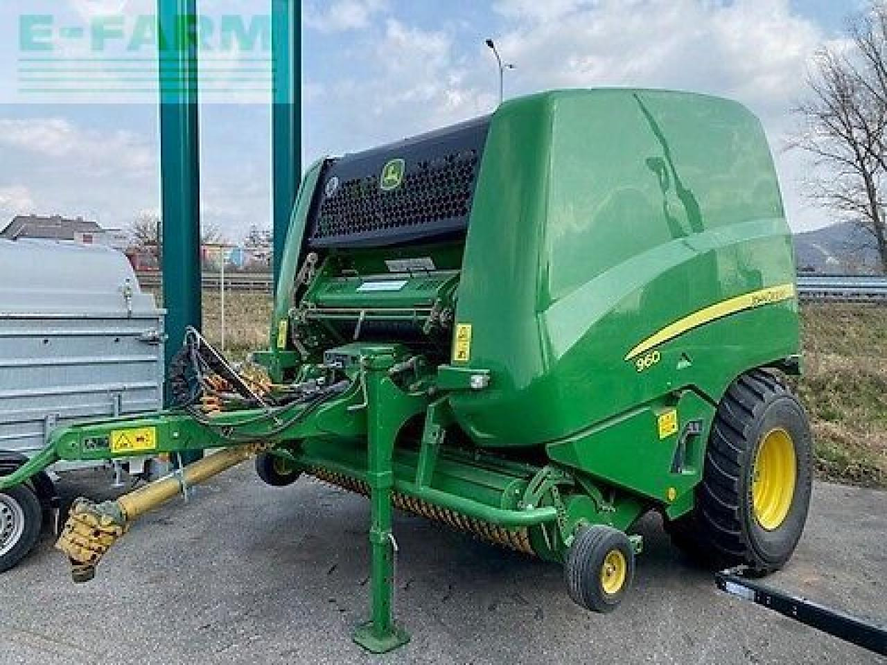 John Deere 960 - Kare balya makinesi: fotoğraf 1 John Deere 960 - Kare balya makinesi: fotoğraf 1