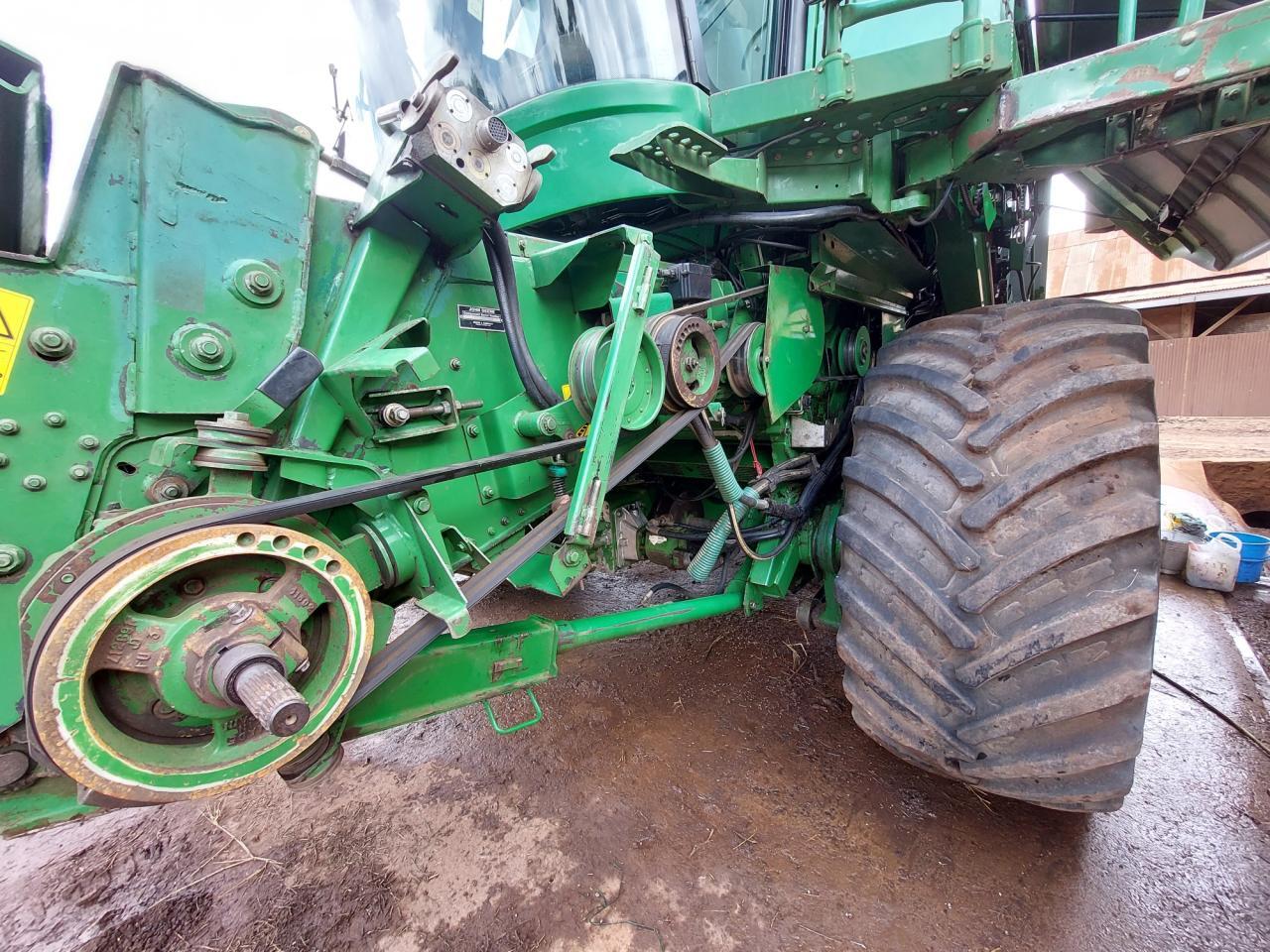 Biçerdöver John Deere 9640WTS HillMaster: fotoğraf 10