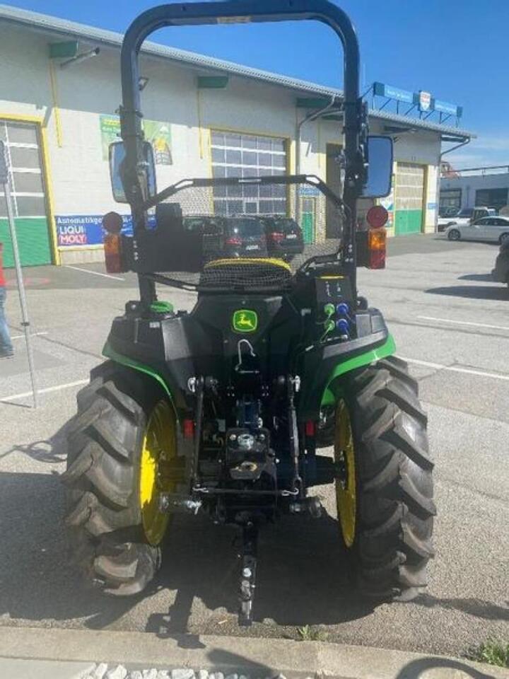 John Deere kompakttraktor - Küçük traktör: fotoğraf 5 John Deere kompakttraktor - Küçük traktör: fotoğraf 5