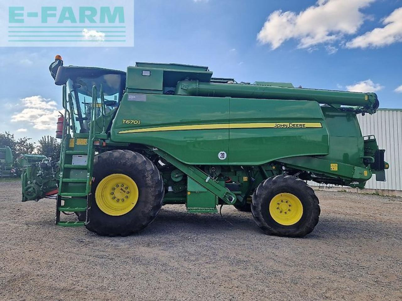 John Deere t670 my21 prod 20 - Biçerdöver: fotoğraf 2 John Deere t670 my21 prod 20 - Biçerdöver: fotoğraf 2