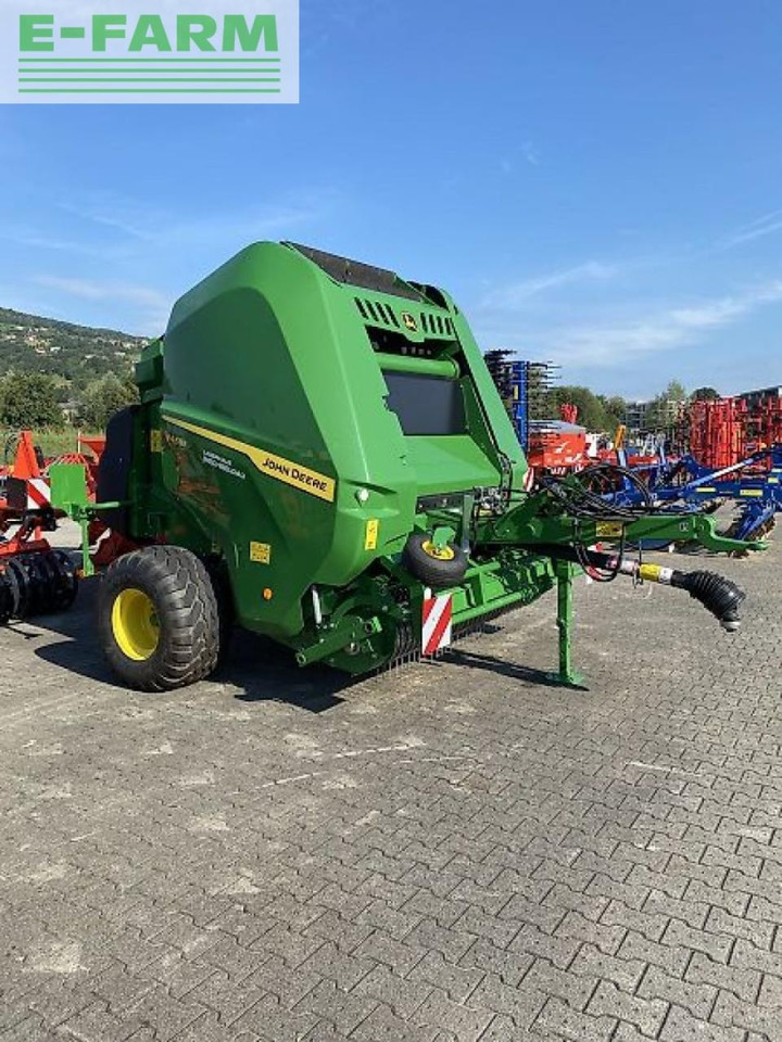 John Deere v451 m - Kare balya makinesi: fotoğraf 3 John Deere v451 m - Kare balya makinesi: fotoğraf 3