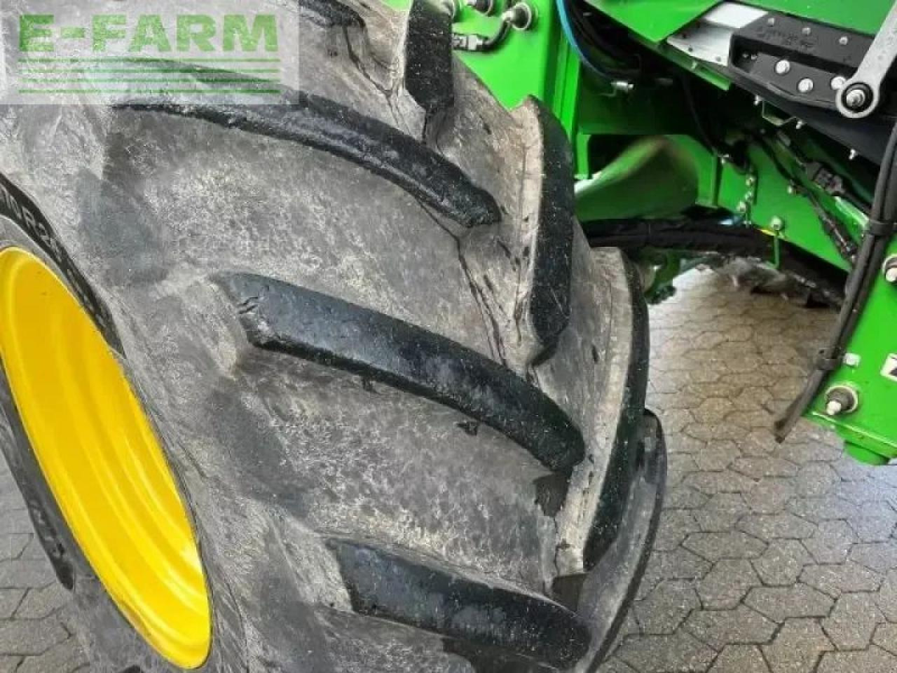 John Deere x9-1100 - Biçerdöver: fotoğraf 5 John Deere x9-1100 - Biçerdöver: fotoğraf 5