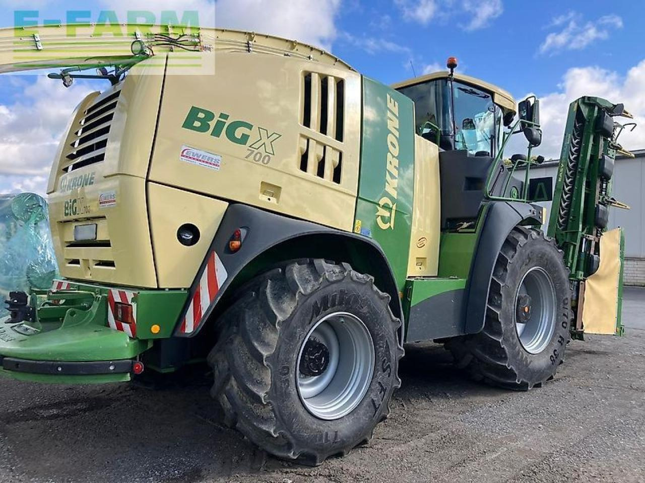 Krone big x 700 - Silaj makinesi: fotoğraf 3 Krone big x 700 - Silaj makinesi: fotoğraf 3
