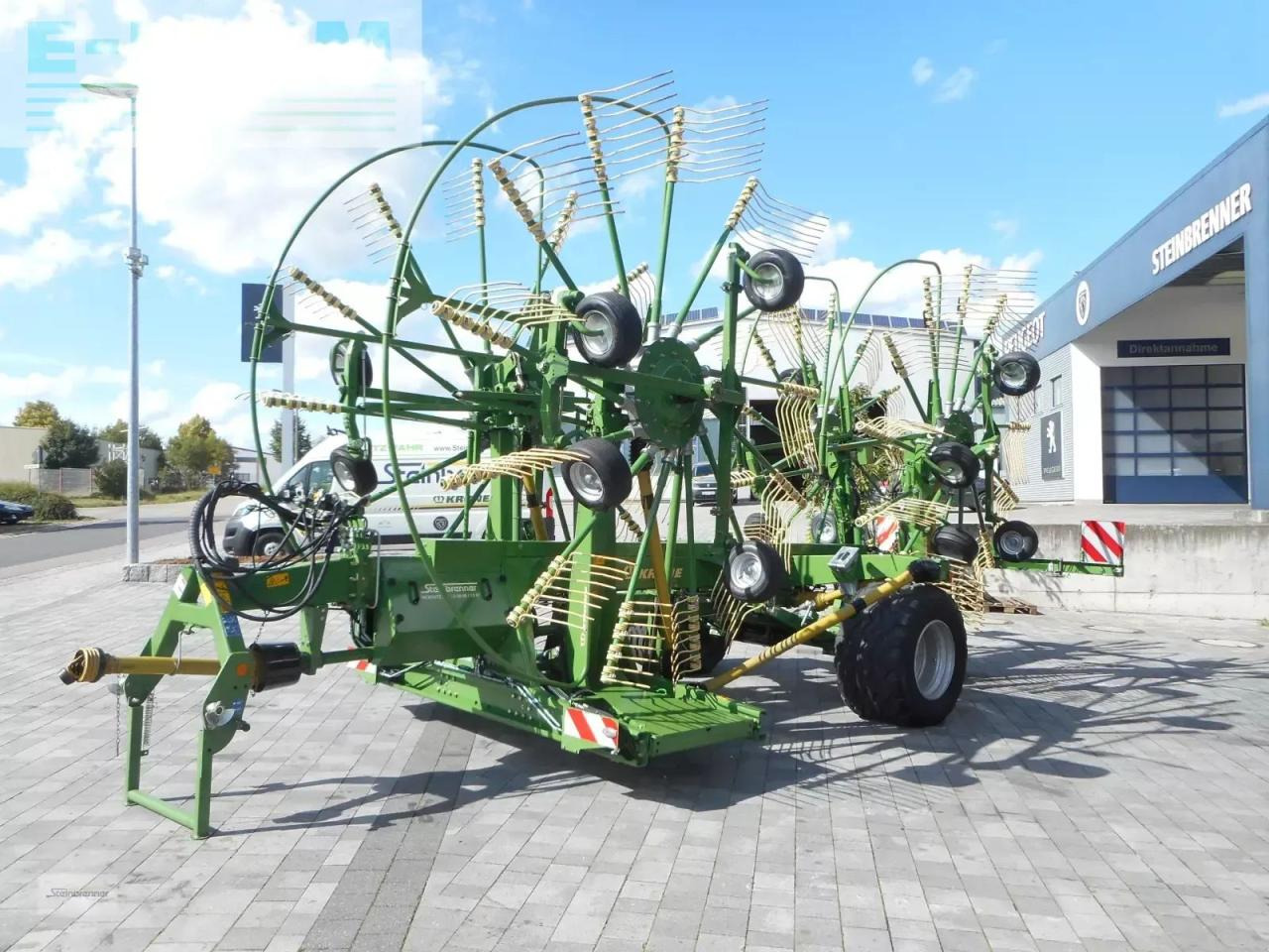 Krone swadro 1400 plus - Ot toplama tırmığı: fotoğraf 1 Krone swadro 1400 plus - Ot toplama tırmığı: fotoğraf 1
