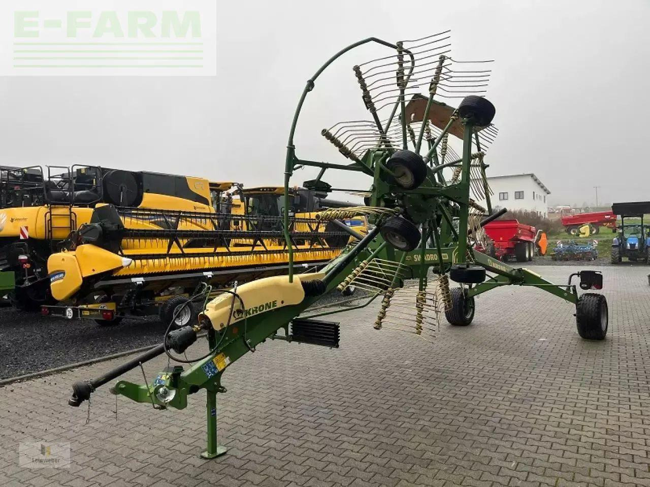 Krone swadro ts 680 - Ot toplama tırmığı: fotoğraf 2 Krone swadro ts 680 - Ot toplama tırmığı: fotoğraf 2
