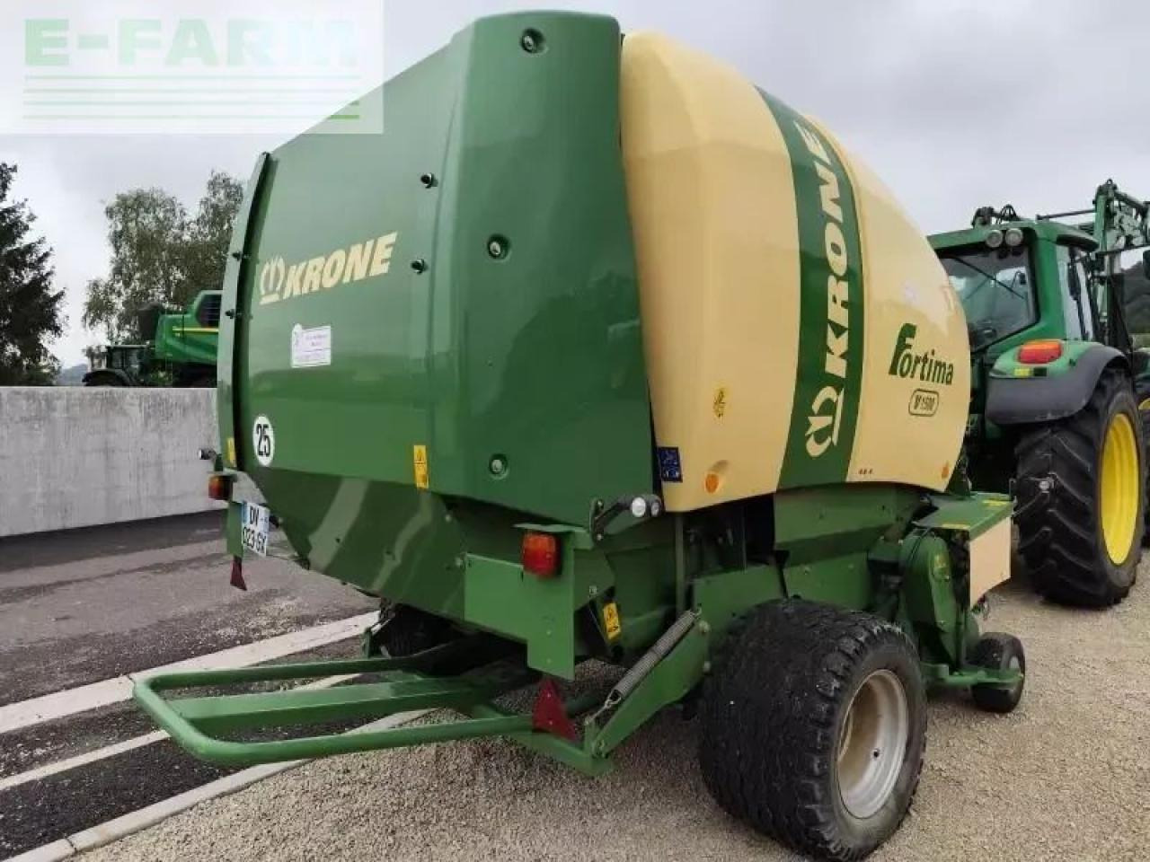 Krone v 1500 - Kare balya makinesi: fotoğraf 2 Krone v 1500 - Kare balya makinesi: fotoğraf 2