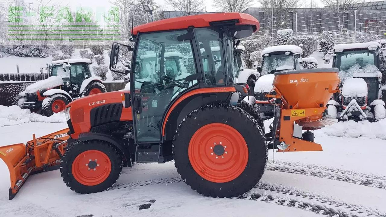 Kubota l2-552 h cab - Traktör: fotoğraf 4 Kubota l2-552 h cab - Traktör: fotoğraf 4