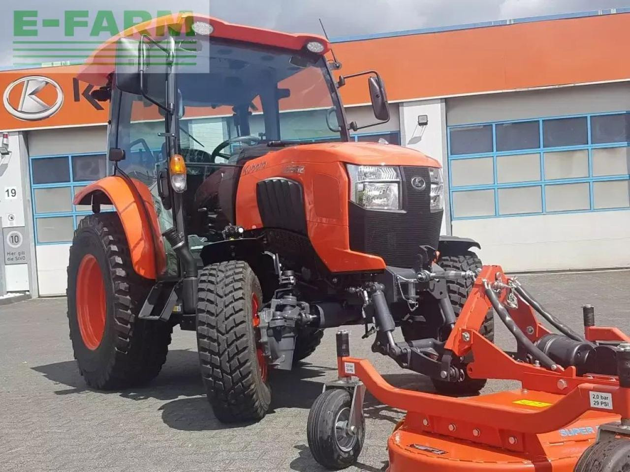Kubota l2-552 - Traktör: fotoğraf 4 Kubota l2-552 - Traktör: fotoğraf 4