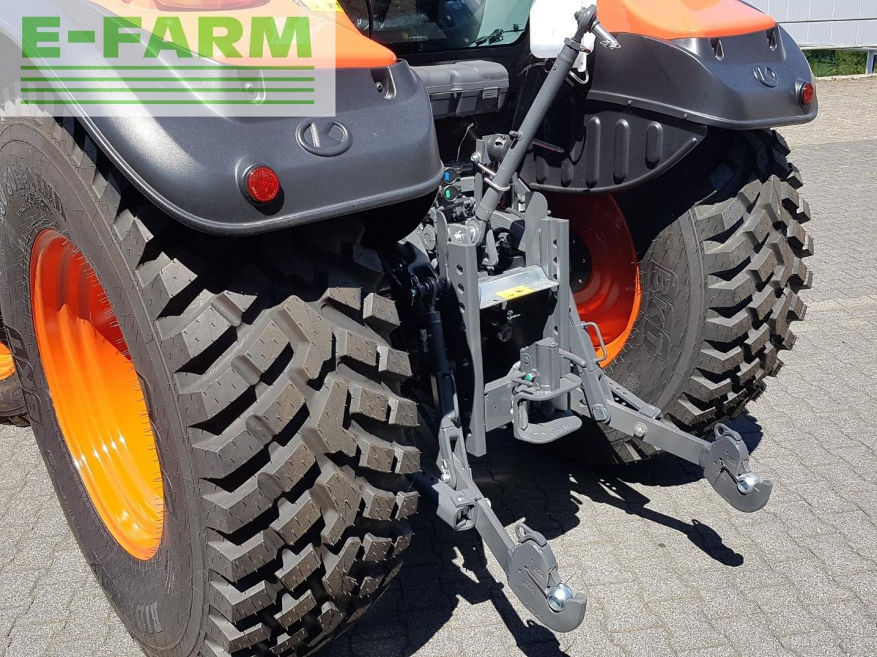 Traktör Kubota m4073 cab: fotoğraf 9