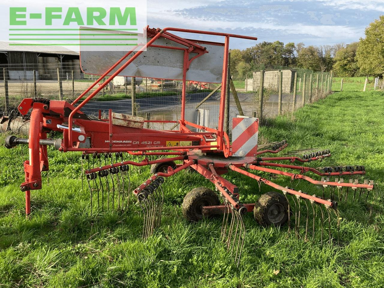 Kuhn ga 4521 gm - Ot toplama tırmığı: fotoğraf 3 Kuhn ga 4521 gm - Ot toplama tırmığı: fotoğraf 3