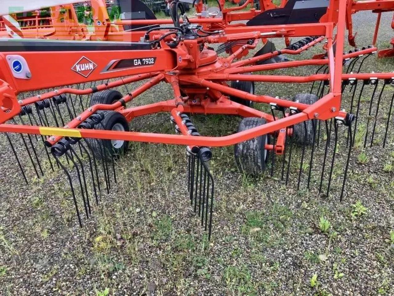 Kuhn ga 7932 - Ot toplama tırmığı: fotoğraf 2 Kuhn ga 7932 - Ot toplama tırmığı: fotoğraf 2