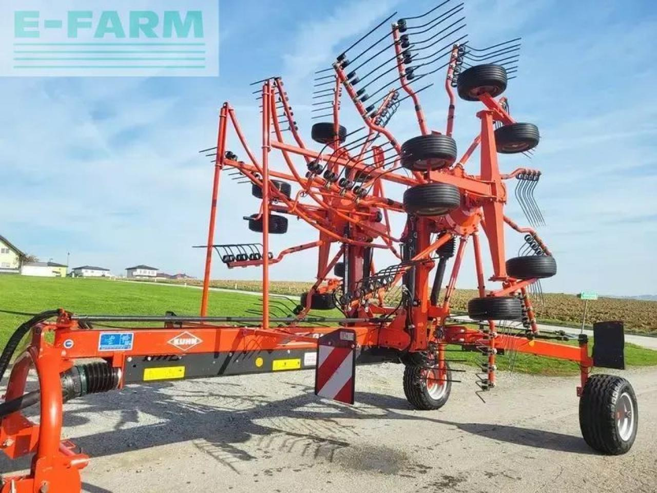 Kuhn ga7501+ 2-kreisel-mittelschwader - Ot toplama tırmığı: fotoğraf 1 Kuhn ga7501+ 2-kreisel-mittelschwader - Ot toplama tırmığı: fotoğraf 1