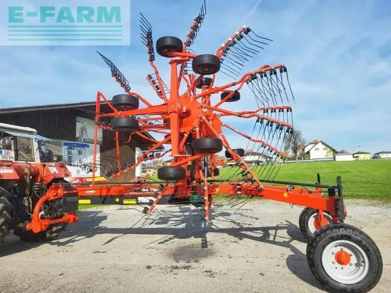 Kuhn ga7501+ 2-kreisel-mittelschwader - Ot toplama tırmığı: fotoğraf 4 Kuhn ga7501+ 2-kreisel-mittelschwader - Ot toplama tırmığı: fotoğraf 4