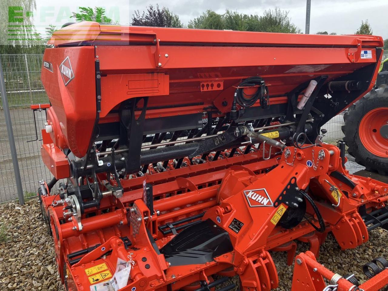 Kuhn hr 3020 + sitera 3030 - Kombine ekim makinesi: fotoğraf 4 Kuhn hr 3020 + sitera 3030 - Kombine ekim makinesi: fotoğraf 4