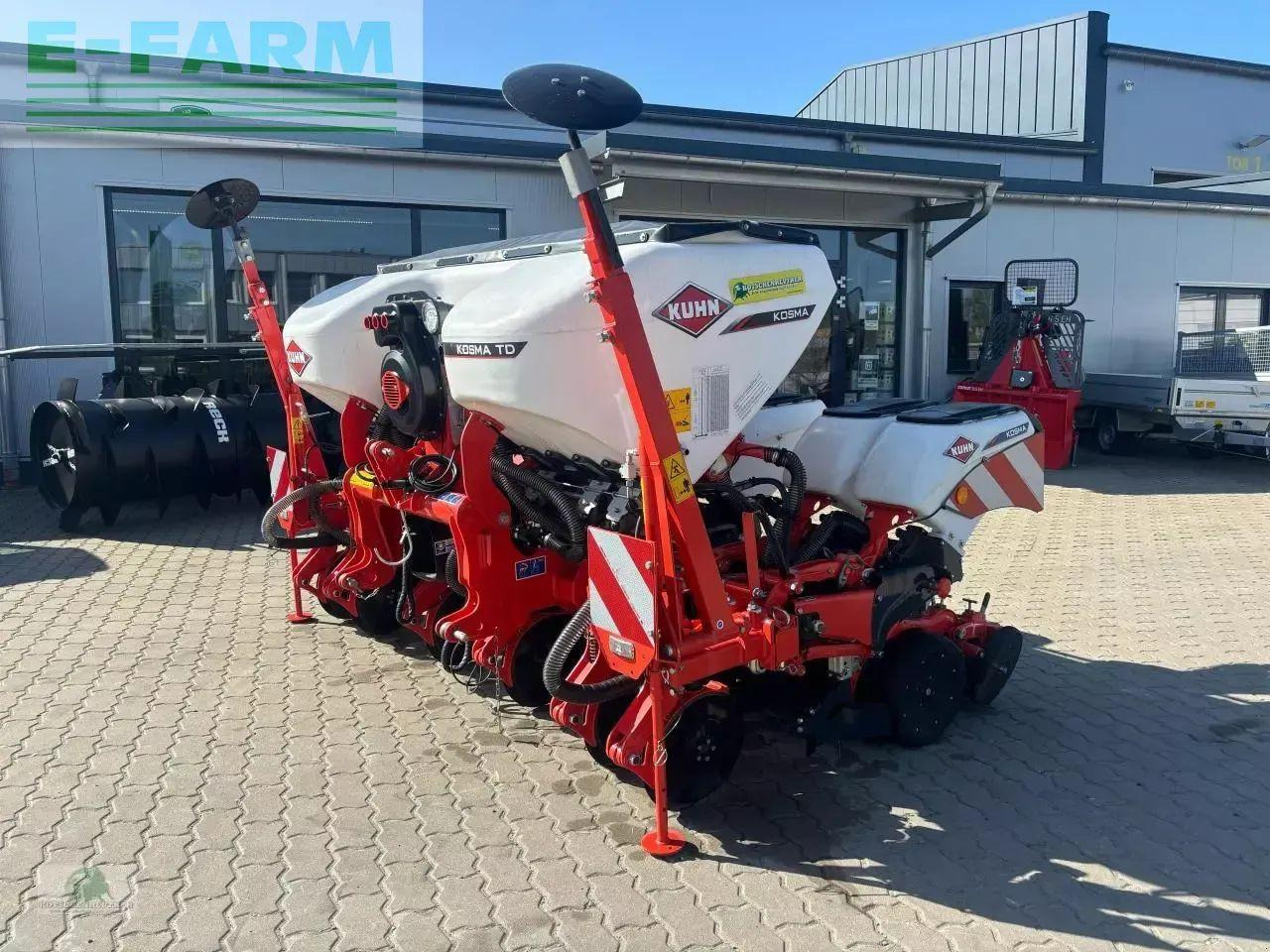Kuhn kosma td mais - Hassas ekim makinesi: fotoğraf 1 Kuhn kosma td mais - Hassas ekim makinesi: fotoğraf 1