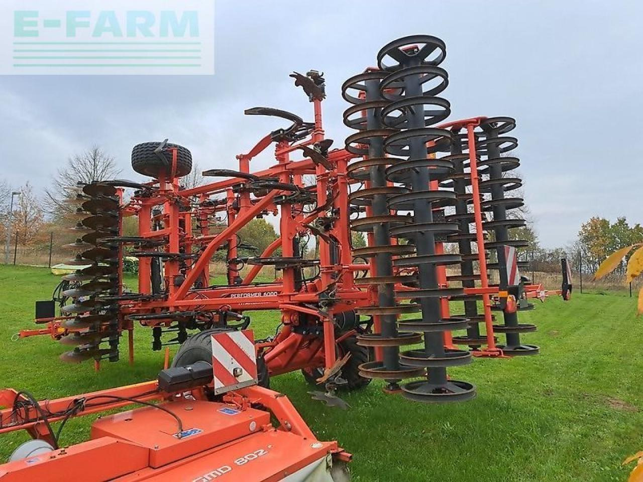 Kuhn performer 6000 - Kombine ekim makinesi: fotoğraf 5 Kuhn performer 6000 - Kombine ekim makinesi: fotoğraf 5