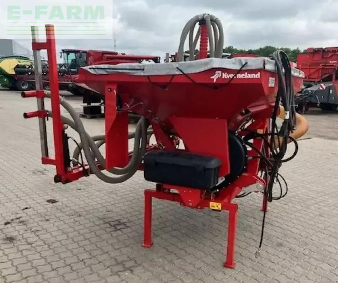 Kverneland df-1 gødningsmaskine - Gübre serpme makinesi: fotoğraf 1 Kverneland df-1 gødningsmaskine - Gübre serpme makinesi: fotoğraf 1