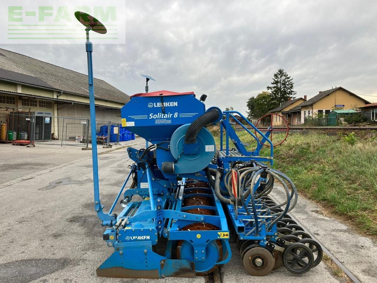 Lemken Solitär 8/400 DS - Kombine ekim makinesi: fotoğraf 1 Lemken Solitär 8/400 DS - Kombine ekim makinesi: fotoğraf 1