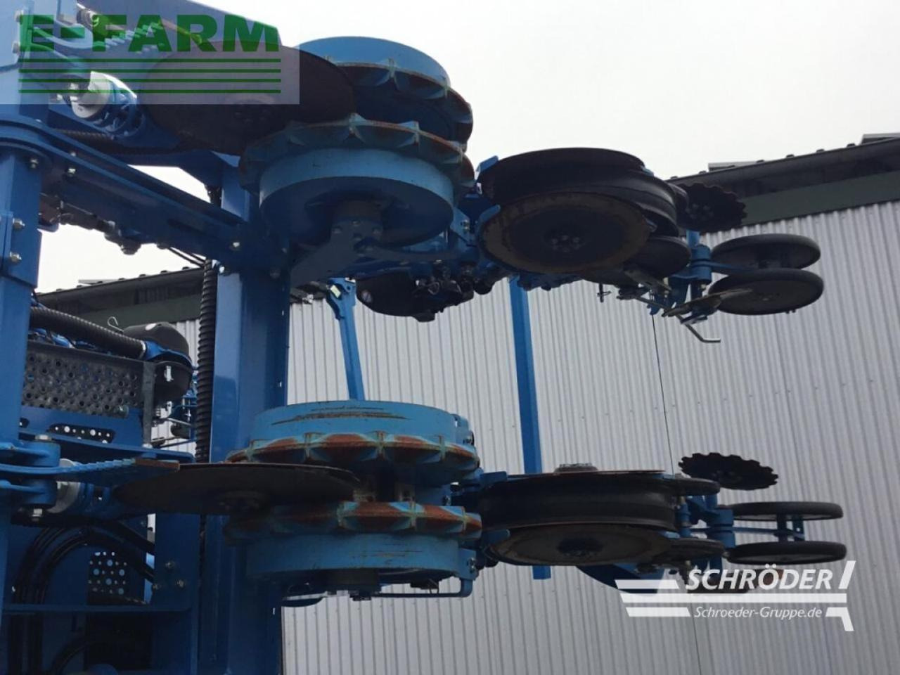 Lemken azurit 9 k 8 - Hassas ekim makinesi: fotoğraf 5 Lemken azurit 9 k 8 - Hassas ekim makinesi: fotoğraf 5
