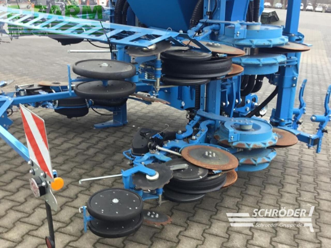 Lemken azurit 9 k 8 - Hassas ekim makinesi: fotoğraf 3 Lemken azurit 9 k 8 - Hassas ekim makinesi: fotoğraf 3