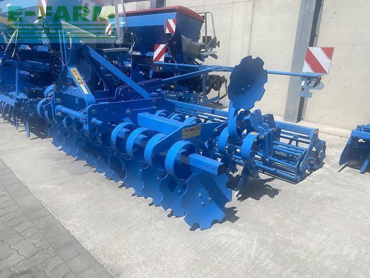Lemken heliodor 9/300 - Disk tırmığı: fotoğraf 1 Lemken heliodor 9/300 - Disk tırmığı: fotoğraf 1