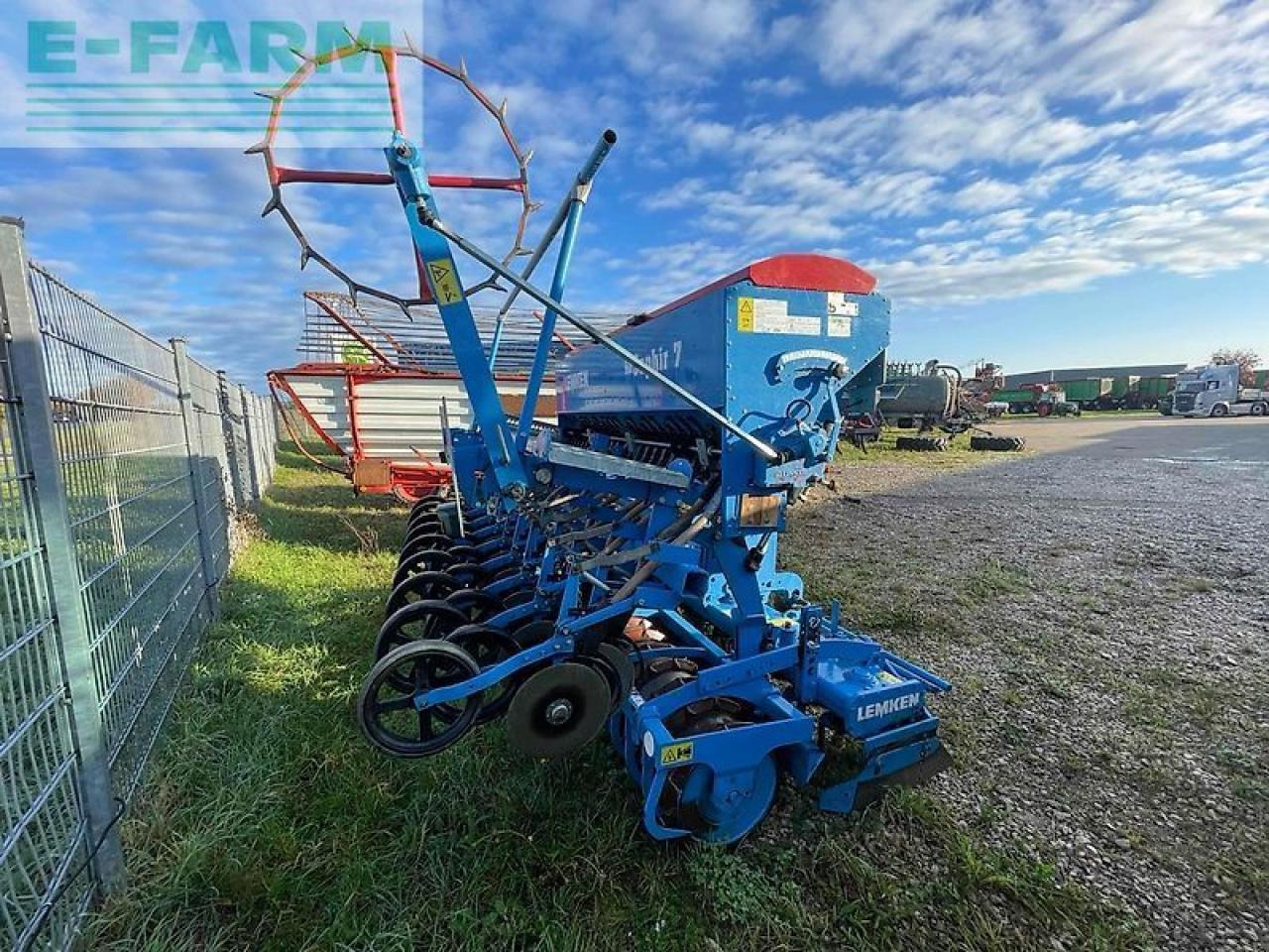 Lemken zirkon 9/300 u. saphir 7 ds 30 - Ekim makinesi: fotoğraf 4 Lemken zirkon 9/300 u. saphir 7 ds 30 - Ekim makinesi: fotoğraf 4
