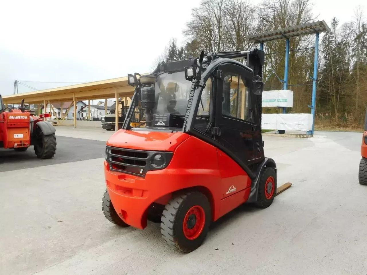 Linde h40d mit vollkabine + rußfilter + seitenschieber - Forklift: fotoğraf 4 Linde h40d mit vollkabine + rußfilter + seitenschieber - Forklift: fotoğraf 4