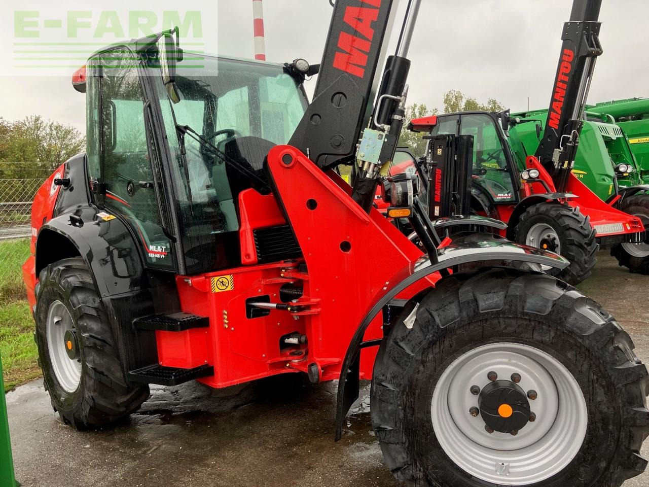 Manitou MLA533 Teleradlader - Teleskopik tekerlekli yükleyici: fotoğraf 3 Manitou MLA533 Teleradlader - Teleskopik tekerlekli yükleyici: fotoğraf 3