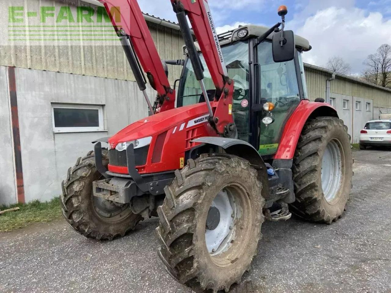 Massey Ferguson 5611 dyna-6 essential Essential - Traktör: fotoğraf 4 Massey Ferguson 5611 dyna-6 essential Essential - Traktör: fotoğraf 4
