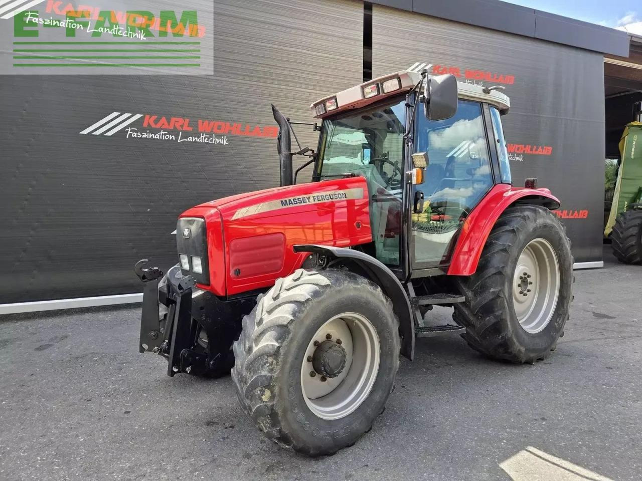 Massey Ferguson 6235-4 - Traktör: fotoğraf 2 Massey Ferguson 6235-4 - Traktör: fotoğraf 2