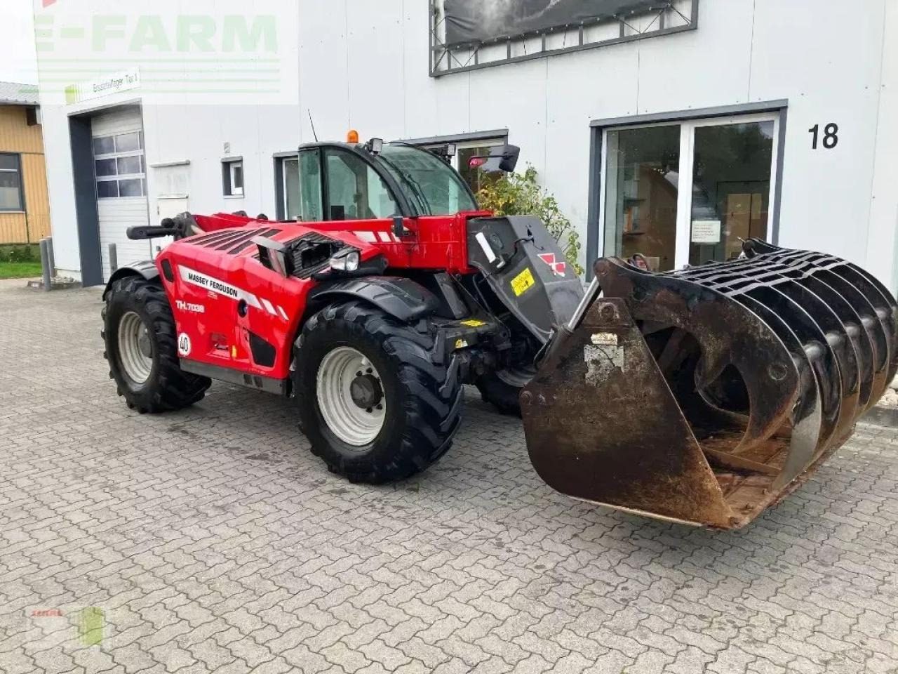 Massey Ferguson th. 7038 - Teleskopik yükleyici: fotoğraf 5 Massey Ferguson th. 7038 - Teleskopik yükleyici: fotoğraf 5