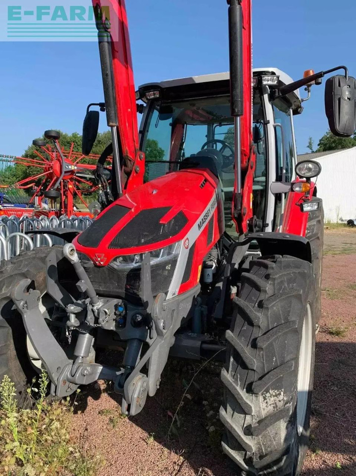 Massey Ferguson tracteur agricole 5s 115 massey ferguson - Traktör: fotoğraf 1 Massey Ferguson tracteur agricole 5s 115 massey ferguson - Traktör: fotoğraf 1