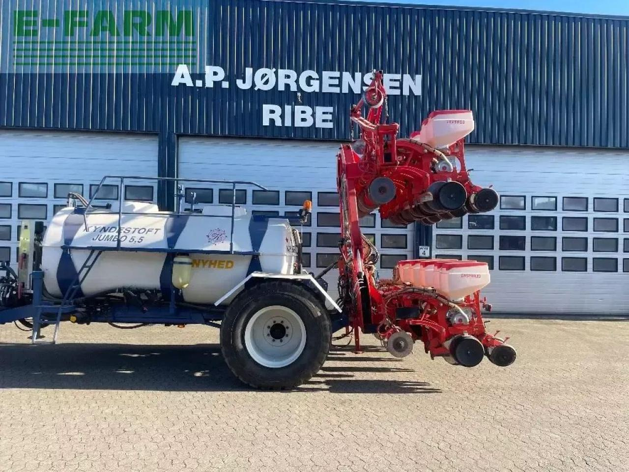 Hassas ekim makinesi Mustang med flydende gødningsudstyr: fotoğraf 6