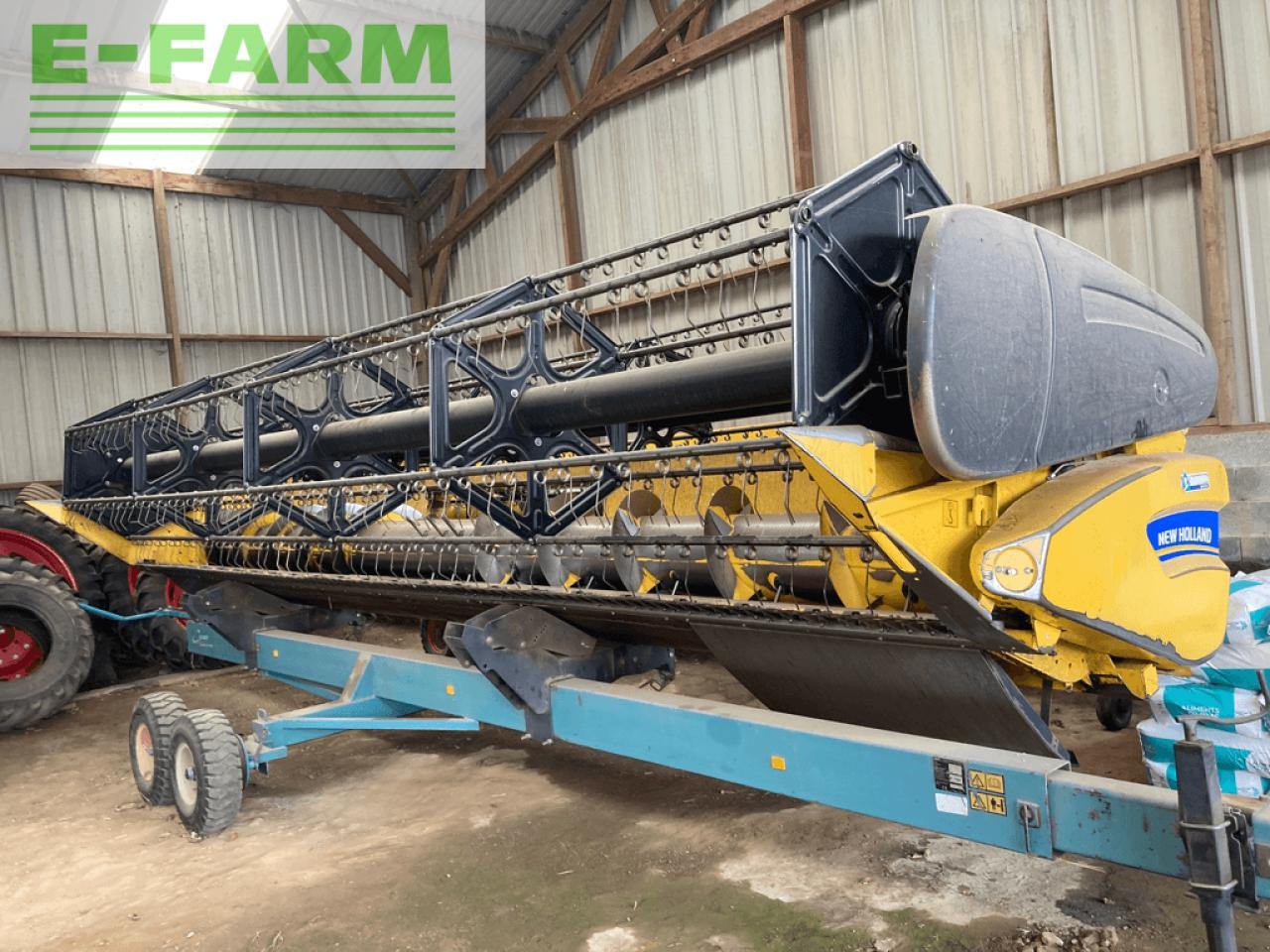 New Holland 7m30 - Biçerdöver tablası: fotoğraf 4 New Holland 7m30 - Biçerdöver tablası: fotoğraf 4