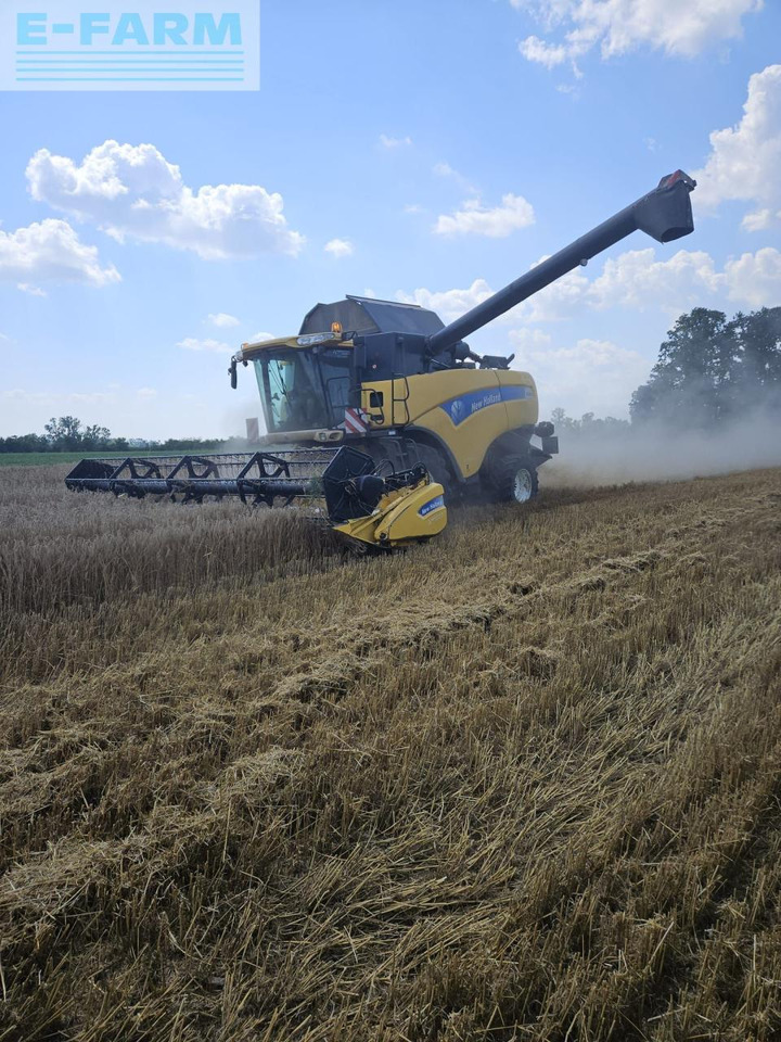 New Holland CX 860 - Biçerdöver: fotoğraf 1 New Holland CX 860 - Biçerdöver: fotoğraf 1