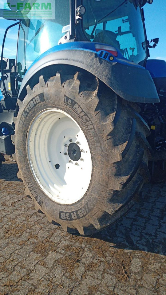 Traktör New Holland T5.140 AC AC: fotoğraf 22